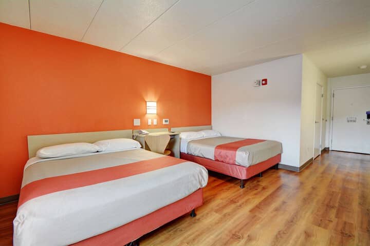 Room 8 of 29