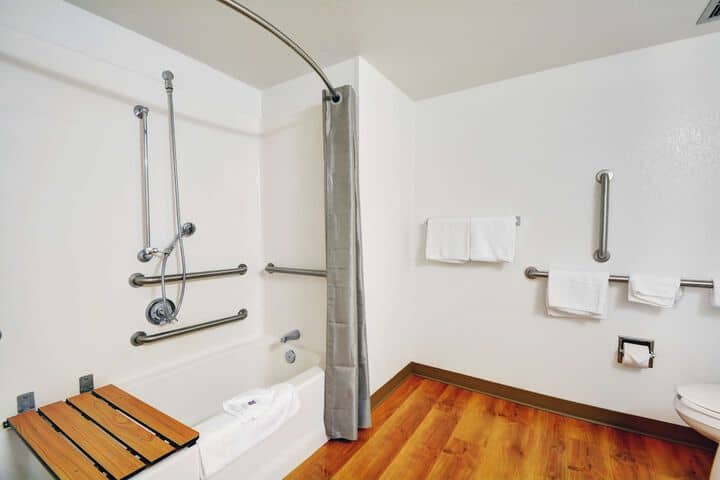 Room 20 of 29